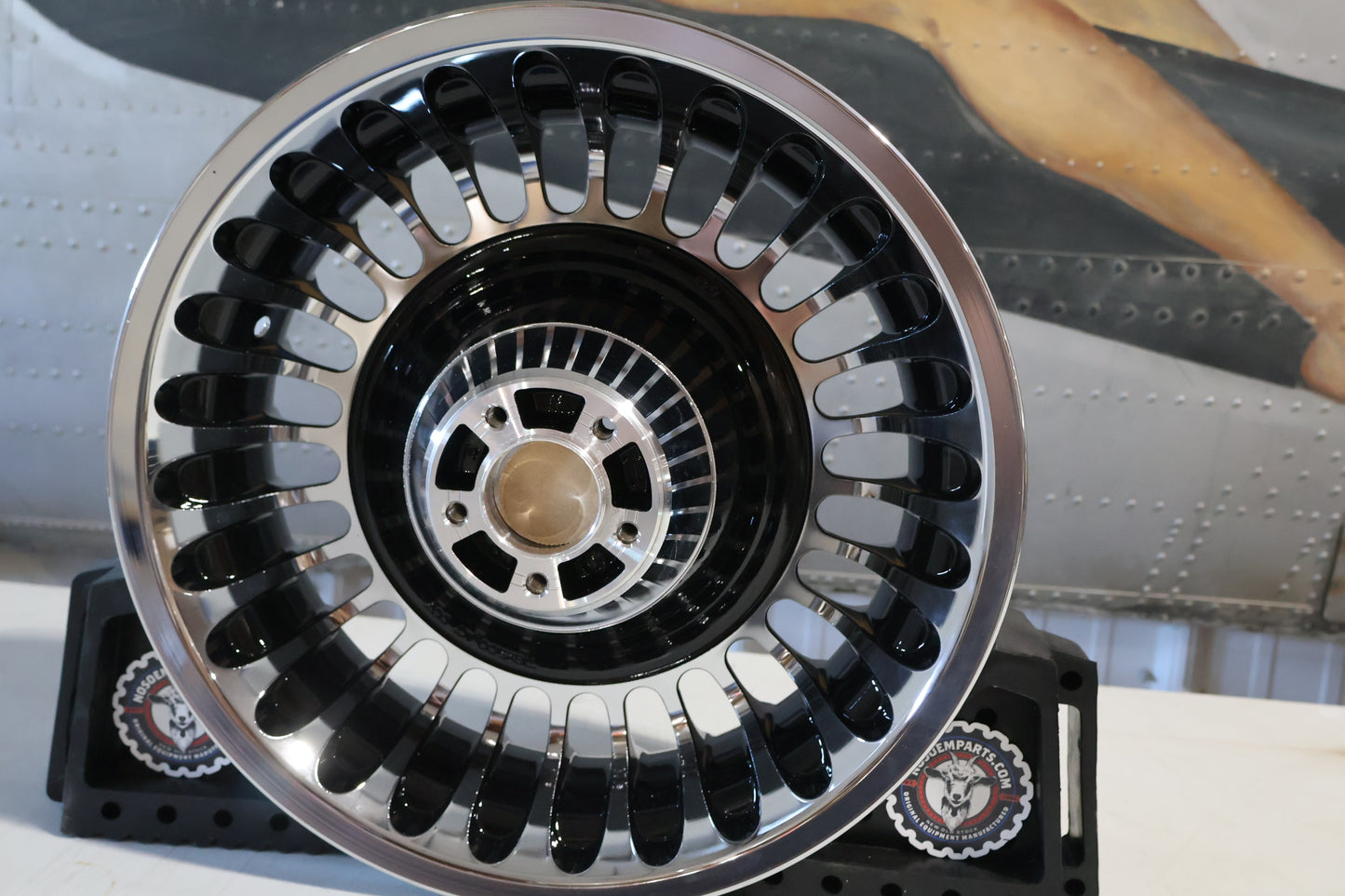 42196-10 NEW OEM 2009-2025 HARLEY-DAVIDSON TOURING 28 KNUCKLES REAR CHROME WHEEL