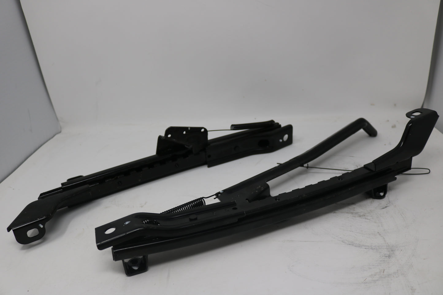 4708254 NEW OEM 1992-1996 DODGE VIPER RT/10 GTS PASSENGER SEAT RACK ADJUSTER