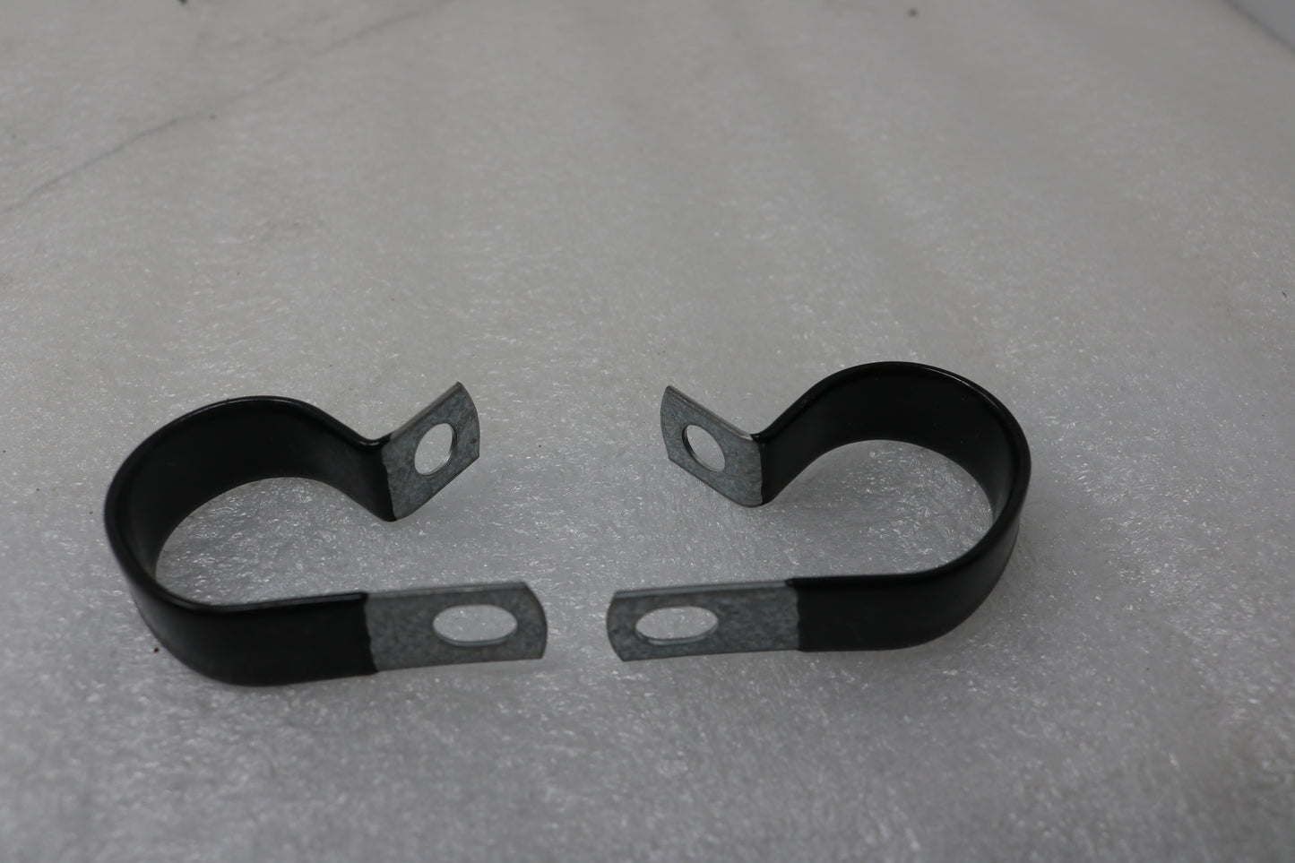 27048-84 NEW OEM1985-2013 HARLEY-DAVIDSON SPORTSTER FXR TOURING WIRE GUIDE CANISTER CLAMP PAIR
