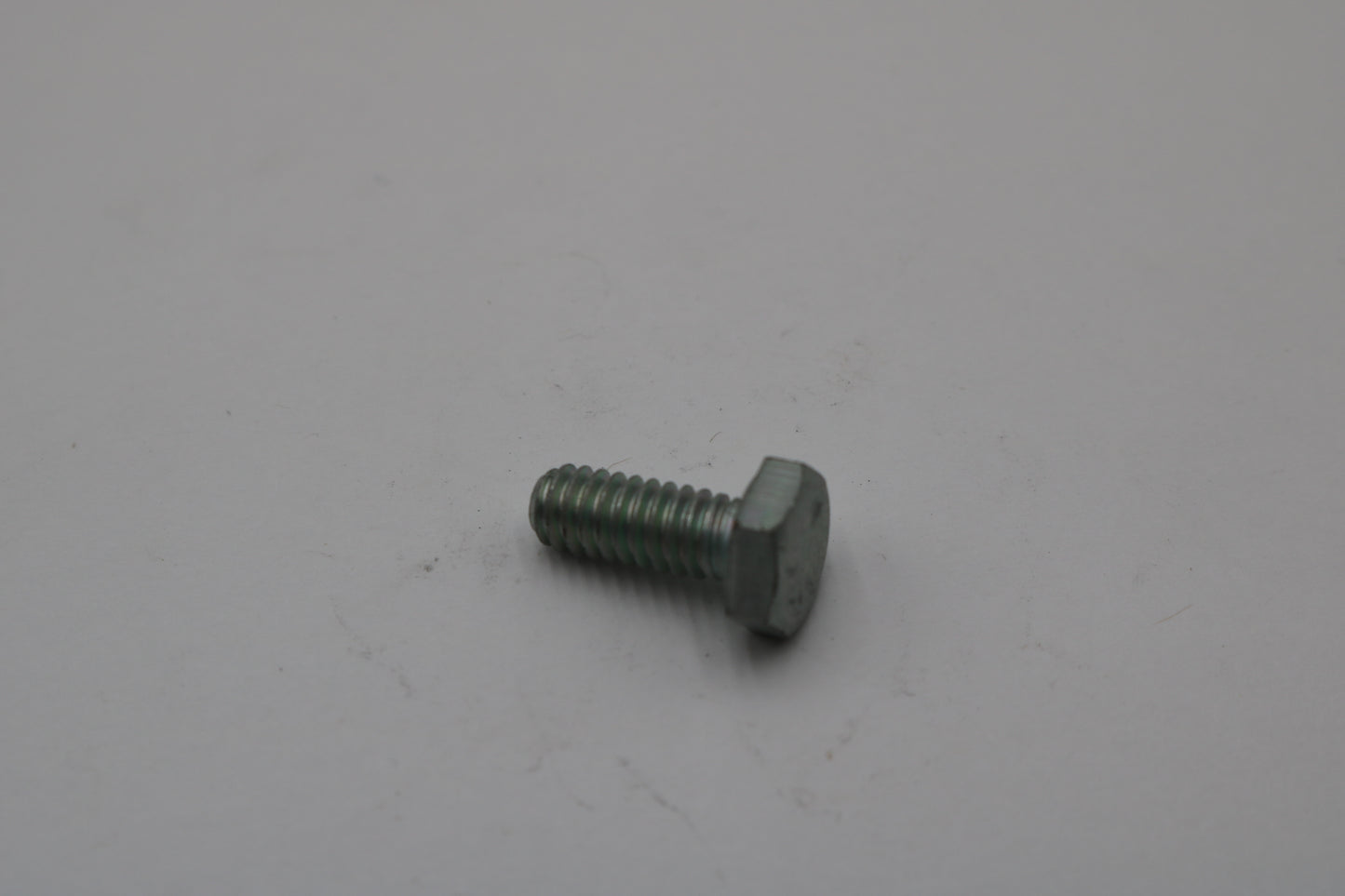 3767B NEW OEM HARLEY-DAVIDSON SCREW