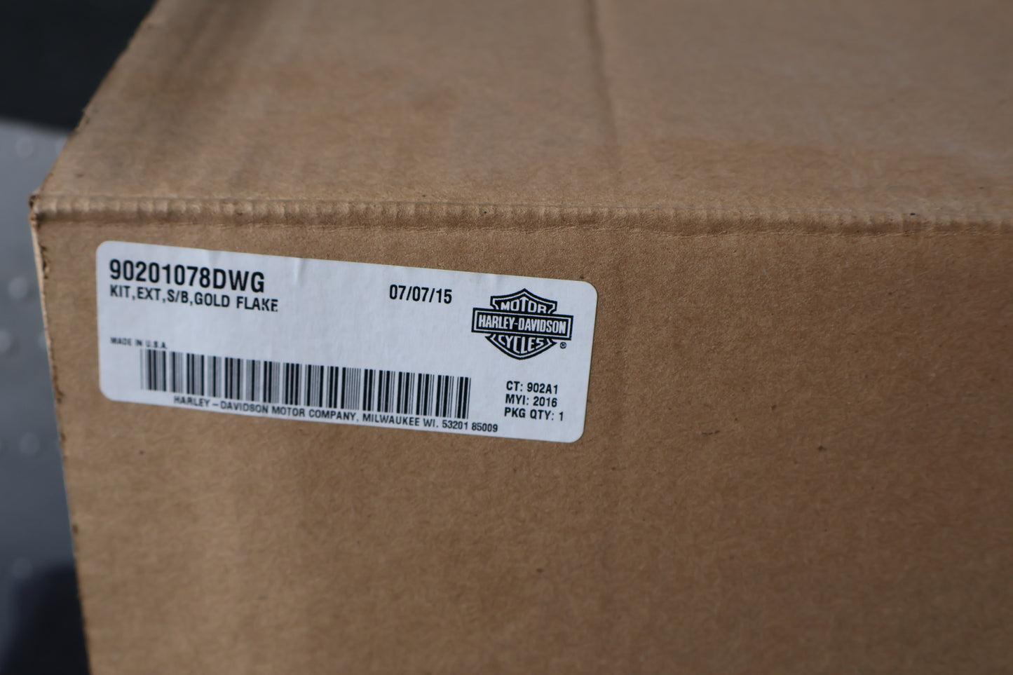 90201078DWG NEW OEM 2014-2023 HARLEY-DAVIDSON TOURING SADDLEBAG KIT GOLD FLAKE