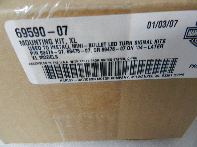 69590-07 NEW OEM 2007-2013 HARLEY-DAVIDSON SPORTSTER MINI BULLET LED TURN SIGNAL MOUNT KIT