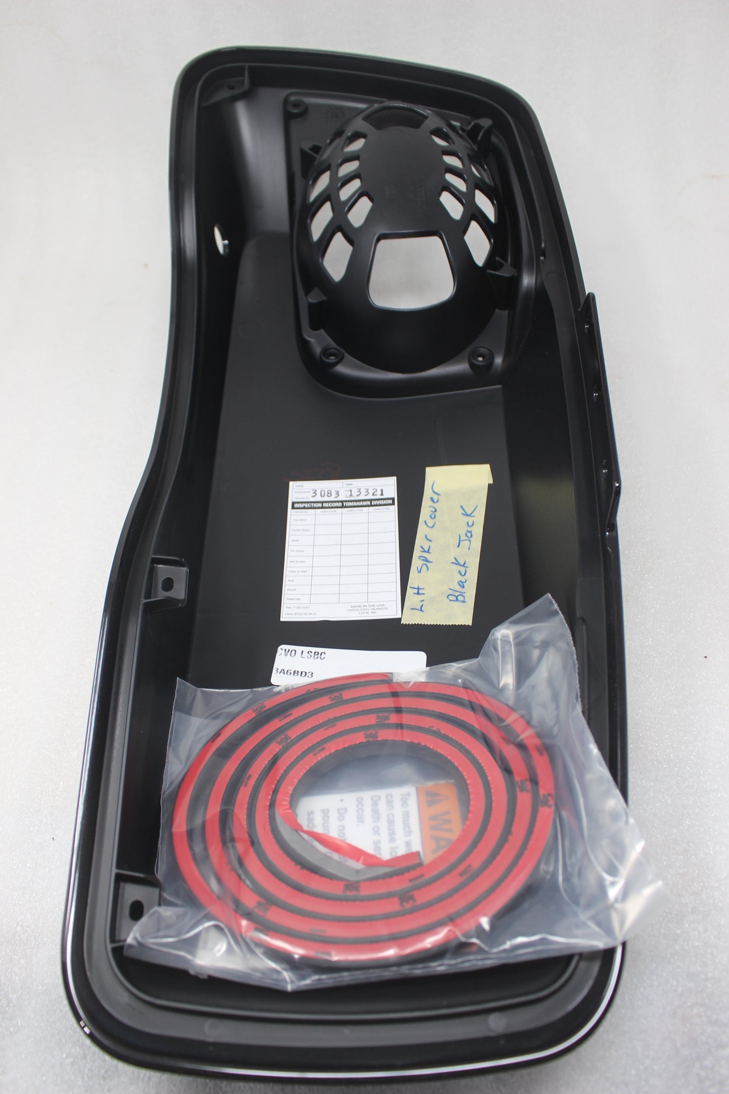90200827ESC NEW OEM 2014-2023 HARLEY-DAVIDSON BLACK JACK METALLIC SPEAKER LID LH