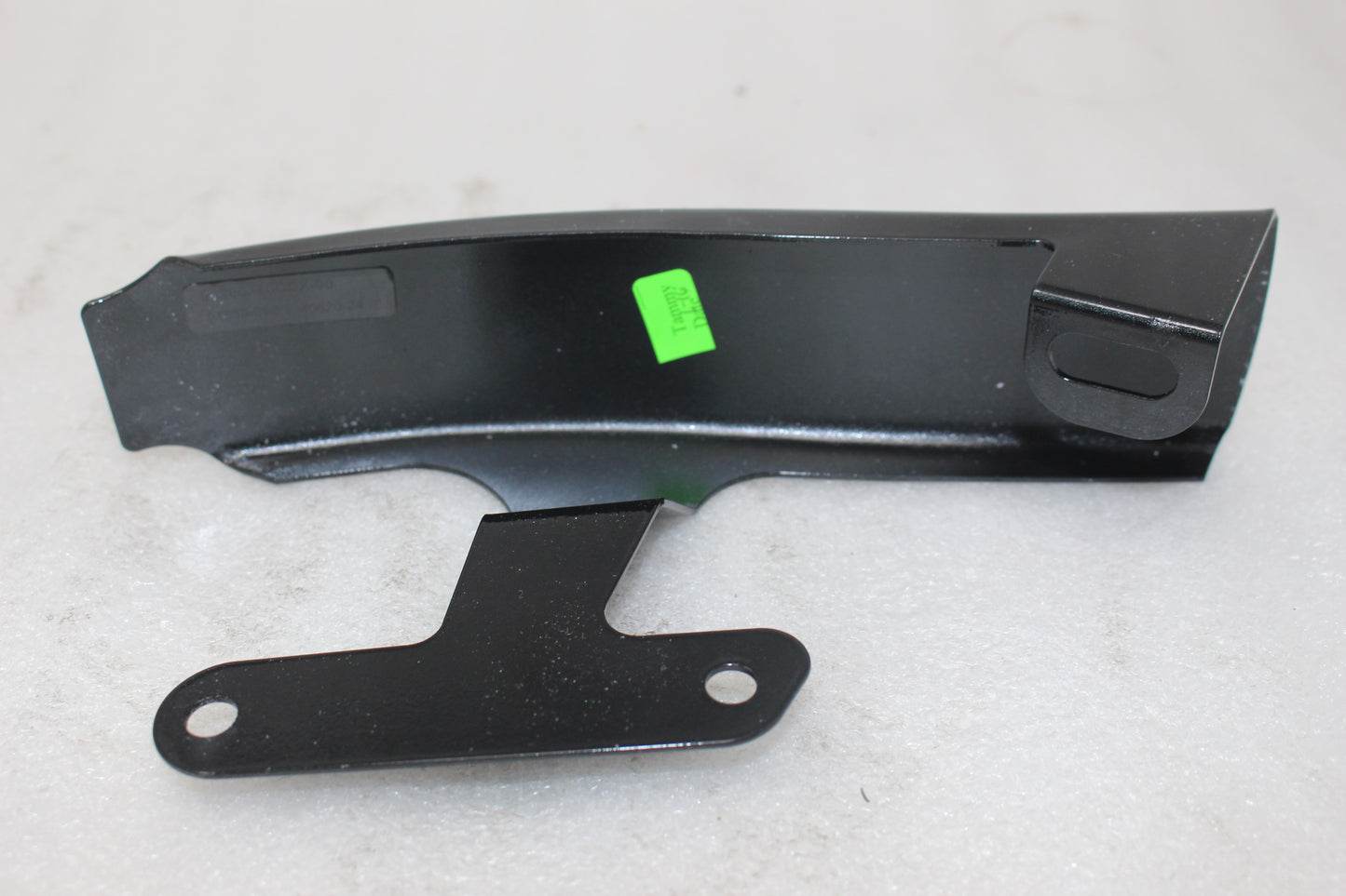90200380DDX NEW OEM HARLEY-DAVIDSON CVO RIGHT FILLER STRIP FLHTCUSE8