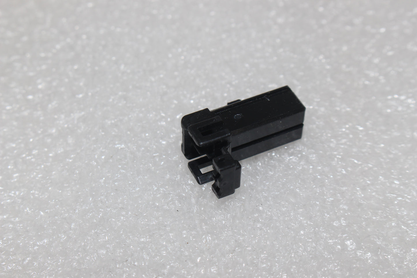 73152-96BK NEW OEM HARLEY-DAVIDSON VROD BUELL XL RECEPTACLE HOUSING 2-POSITION