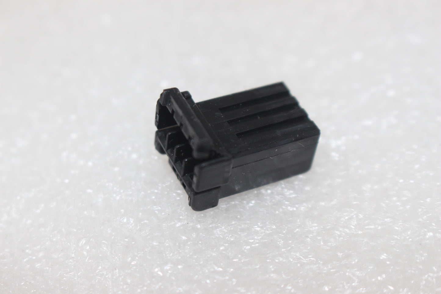 72914-01BK NEW OEM HARLEY-DAVIDSON 4-WIRE HOUSING PLUG