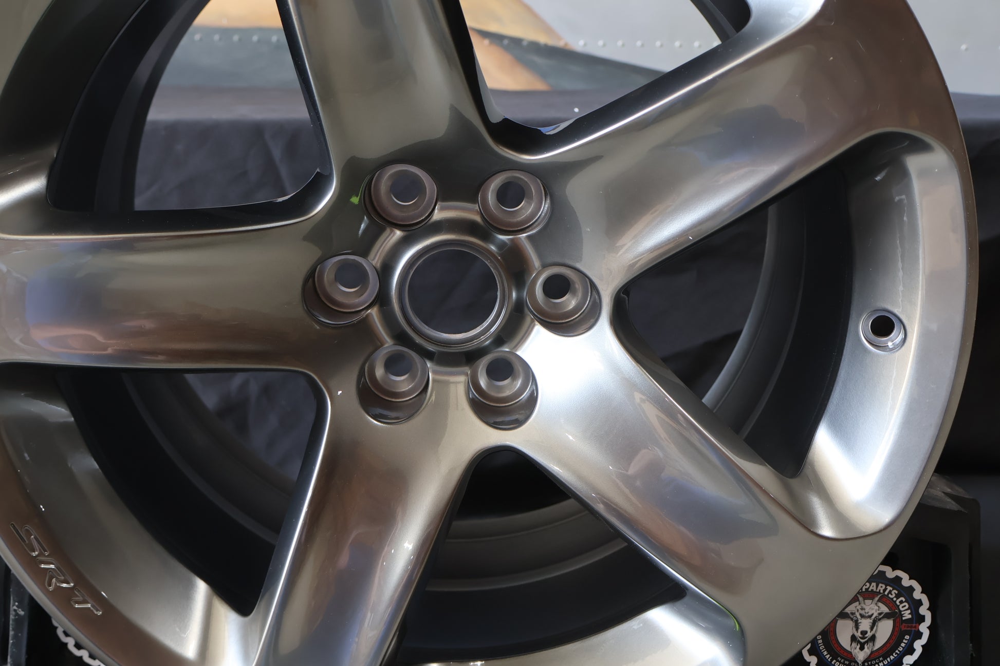 1WL85JXYAA NEW OEM 1992-2017 DODGE VIPER RATTLER FRONT WHEEL RIM ACR SRT GTS