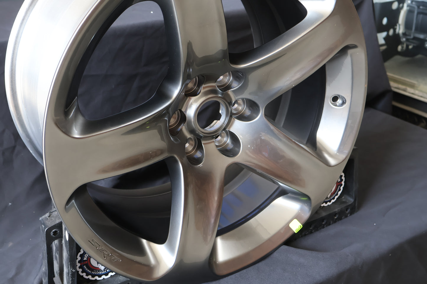 1WL85JXYAA NEW OEM 1992-2017 DODGE VIPER RATTLER FRONT WHEEL RIM ACR SRT GTS