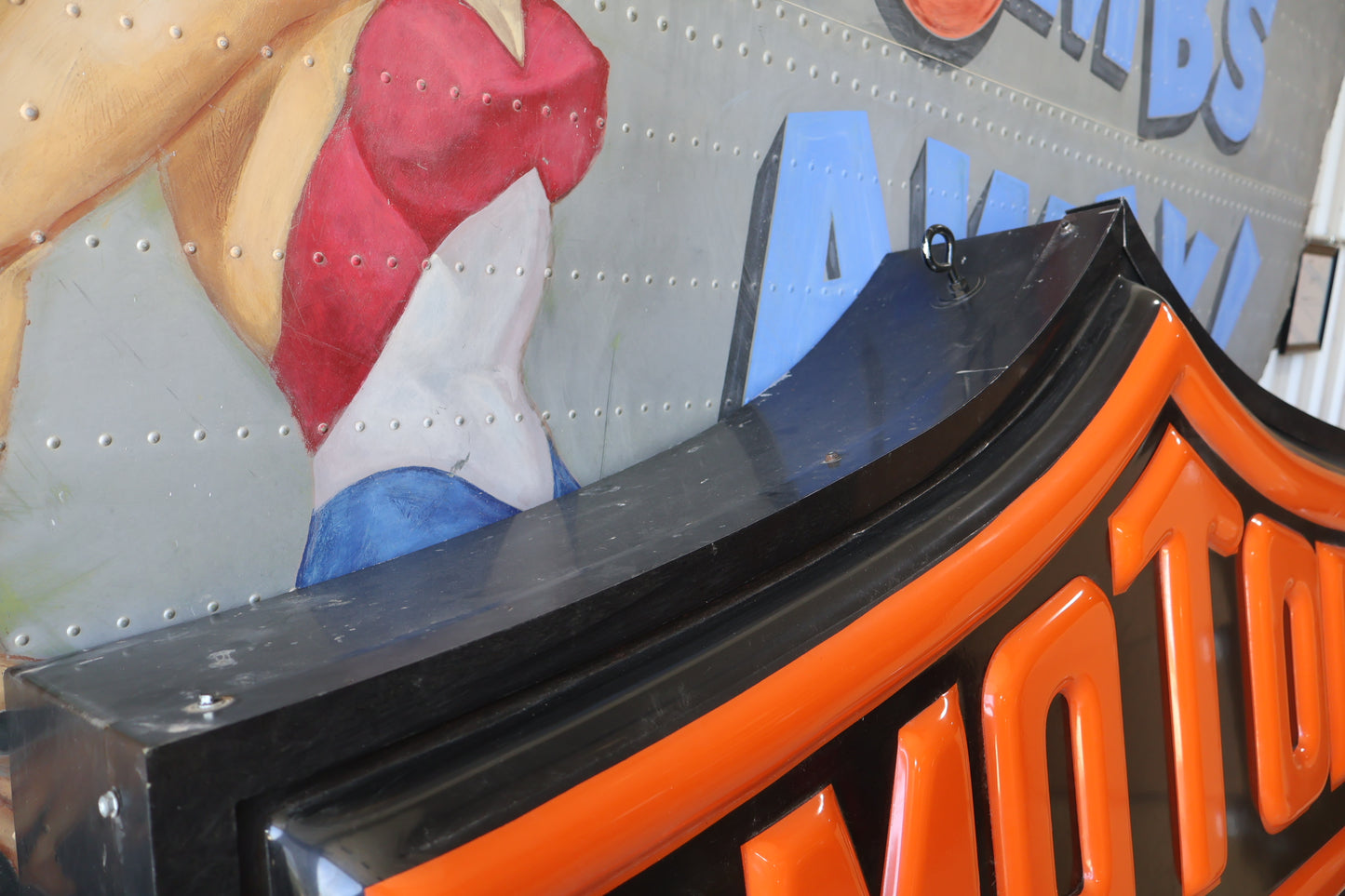 AUTHENTIC ORIGINAL HARLEY-DAVIDSON DEALERSHIP SIGN LIGHTED