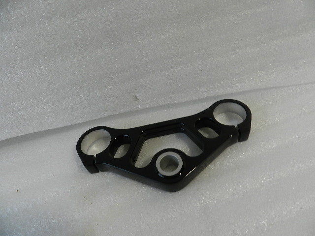 46858-07 NEW OEM HARLEY LOWER TRIPLE CLAMP 46858-07