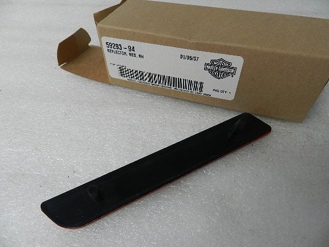 59293-94 NEW OEM 1994-2000 HARLEY-DAVIDSON DYNA FXDS RIGHT HAND REFLECTOR RED