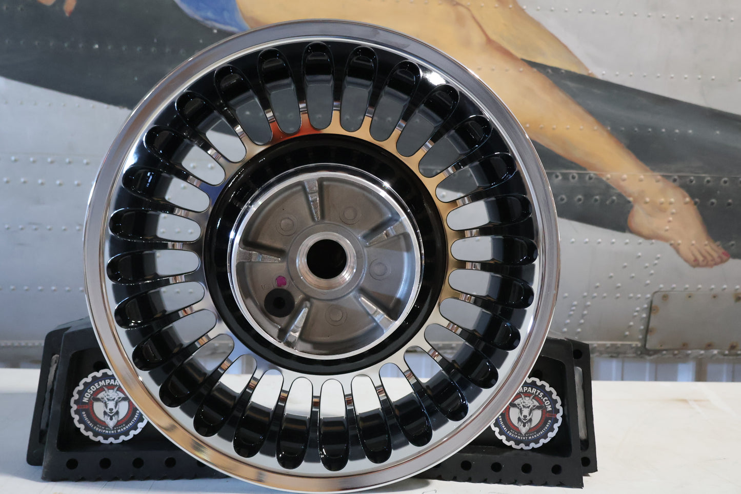42196-10 NEW OEM 2009-2025 HARLEY-DAVIDSON TOURING 28 KNUCKLES REAR CHROME WHEEL