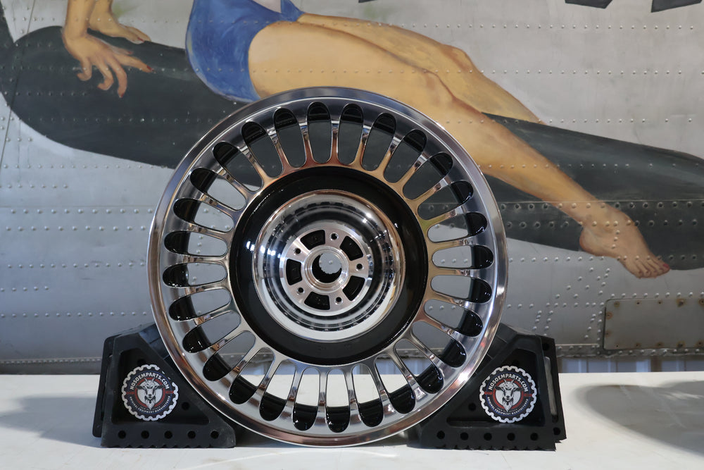 42195-10 NEW OEM 2009-2023 HARLEY-DAVIDSON TOURING 28 KNUCKLE FRONT CHROME WHEEL