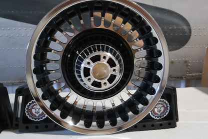 42195-10 42196-10 NEW OEM 2009-2023 HARLEY TOURING 28 KNUCKLES CHROME WHEELS