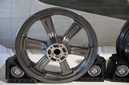 43300588 40900573 NEW OEM 2018-2021 HARLEY FXFB FXFBS FATBOB ANNIHILATOR WHEELS