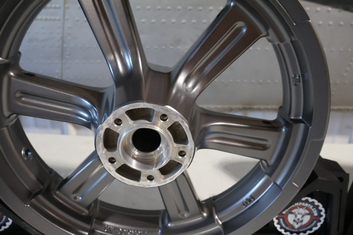 43300588 40900573 NEW OEM 2018-2021 HARLEY FXFB FXFBS FATBOB ANNIHILATOR WHEELS