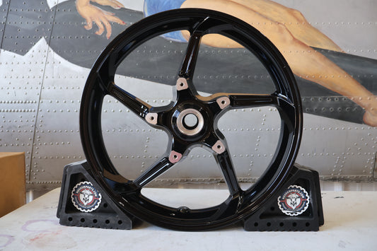 43300481 NEW OEM 2016-2017 HARLEY FXSE PRO STREET BREAKOUT AGGRESSOR FRONT WHEEL