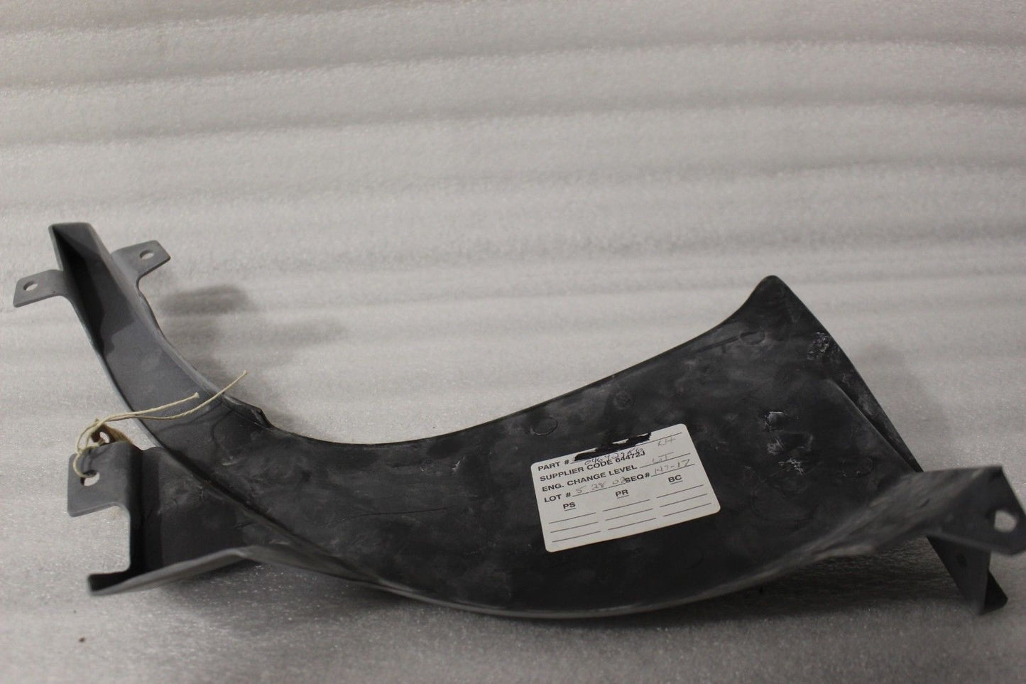 4642956 NEW OEM 1992-1999 DODGE VIPER RIGHT DOOR HINGE COVER 4642956 GTS RT/10