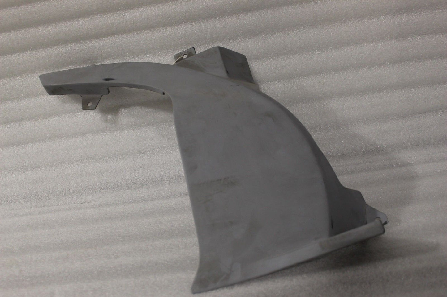4642956 NEW OEM 1992-1999 DODGE VIPER RIGHT DOOR HINGE COVER 4642956 GTS RT/10