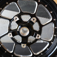 43300064 NEW OEM 2009-2023 HARLEY-DAVIDSON TOURING ROADWINDER FRONT WHEEL 18"