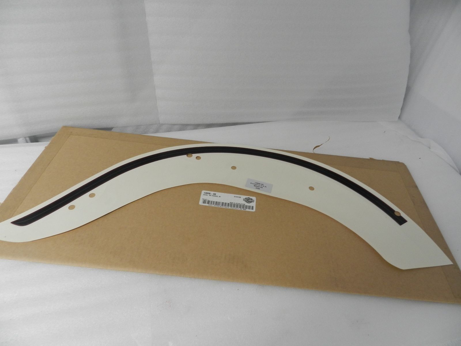 13906-00 NEW OEM HARLEY-DAVIDSON FLSTS HERITAGE SPRINGER RIGHT REAR FENDER DECAL 13906-00