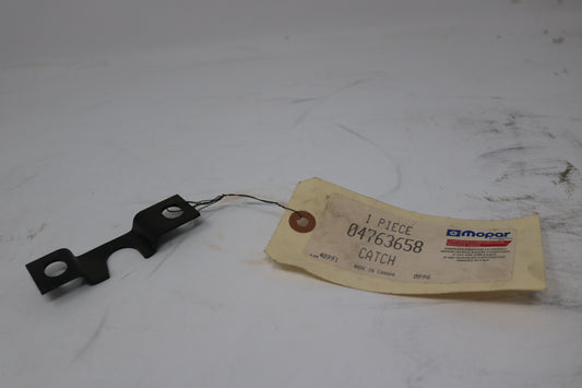 4763658 NEW OEM 1992-1996 DODGE VIPER RT/10 GTS SPORTBAR INTERLOCK CATCH RIGHT 4763658