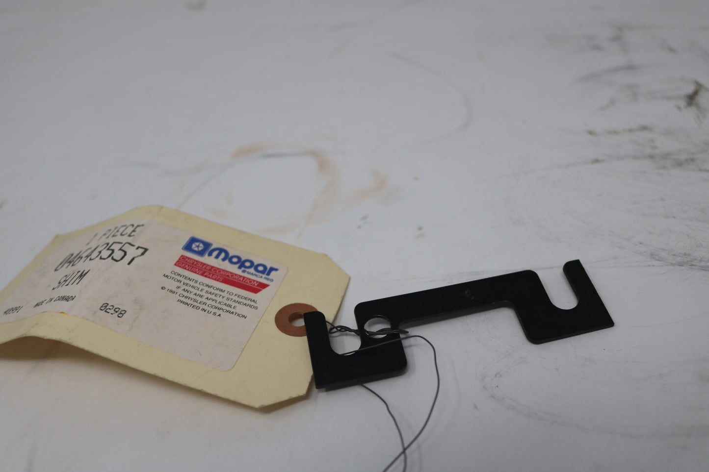 4643557 NEW OEM 1992-1996 DODGE VIPER RT/10 GTS SPORTBAR INTERLOCK CATCH 4643557