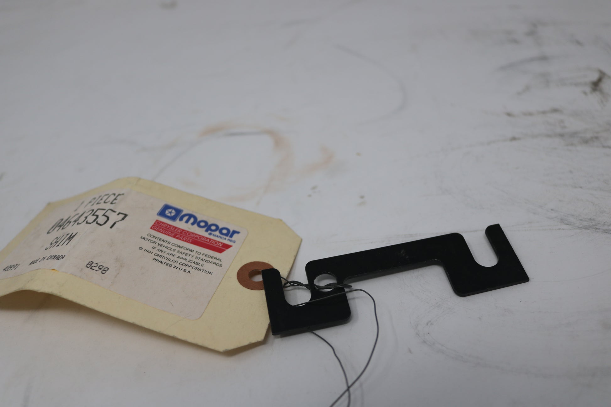 4643557 NEW OEM 1992-1996 DODGE VIPER RT/10 GTS SPORTBAR INTERLOCK CATCH 4643557