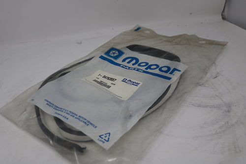 4763557 NEW OEM 1992-1996 DODGE VIPER RT/10 GTS V PROFILE SEAL 4763557