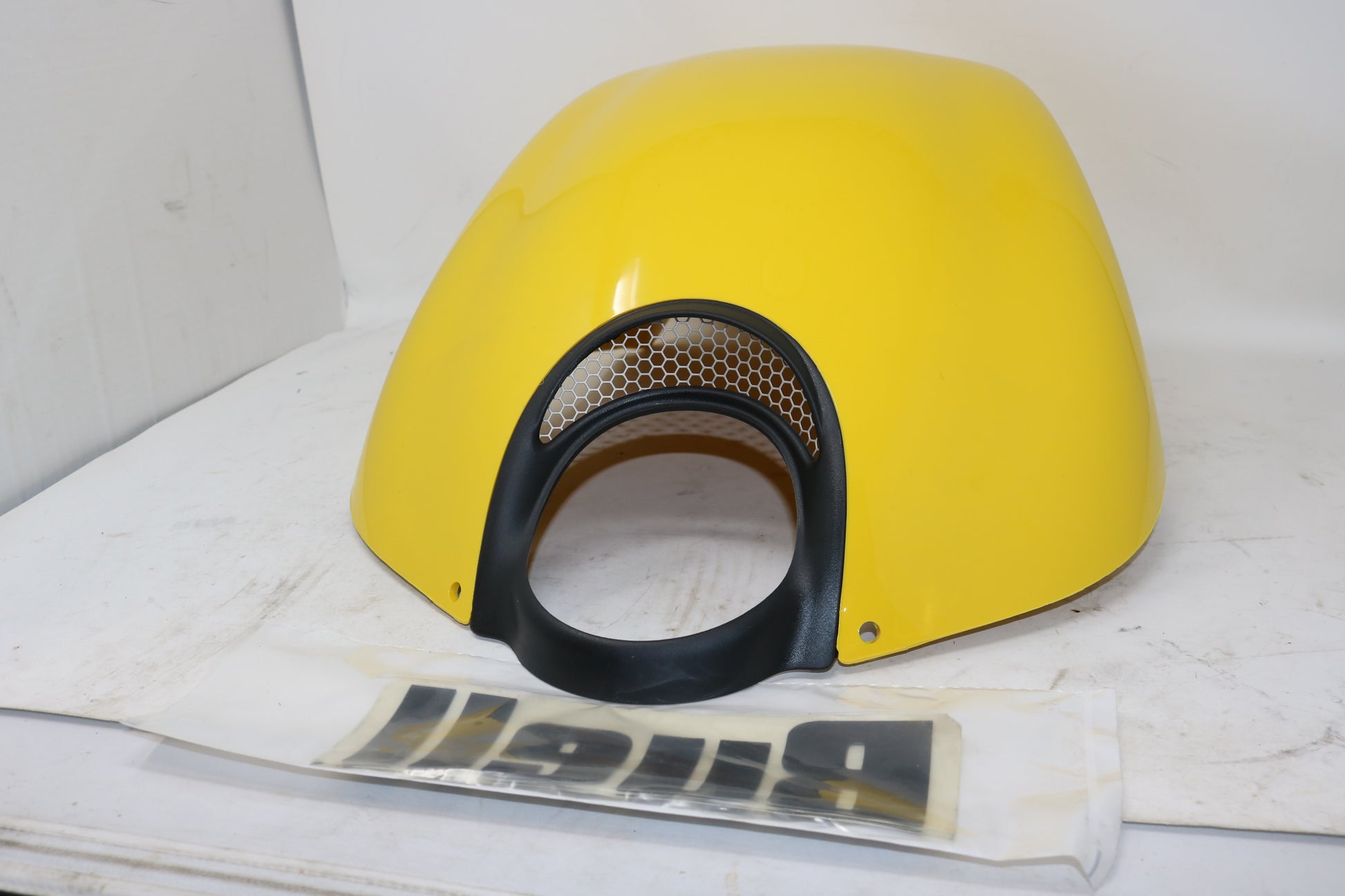 M1224.4AAMAL NEW OEM 2003-2010 BUELL XB 1125R/CR AIRBOX COVER SUNFIRE YELLOW W/DECAL
