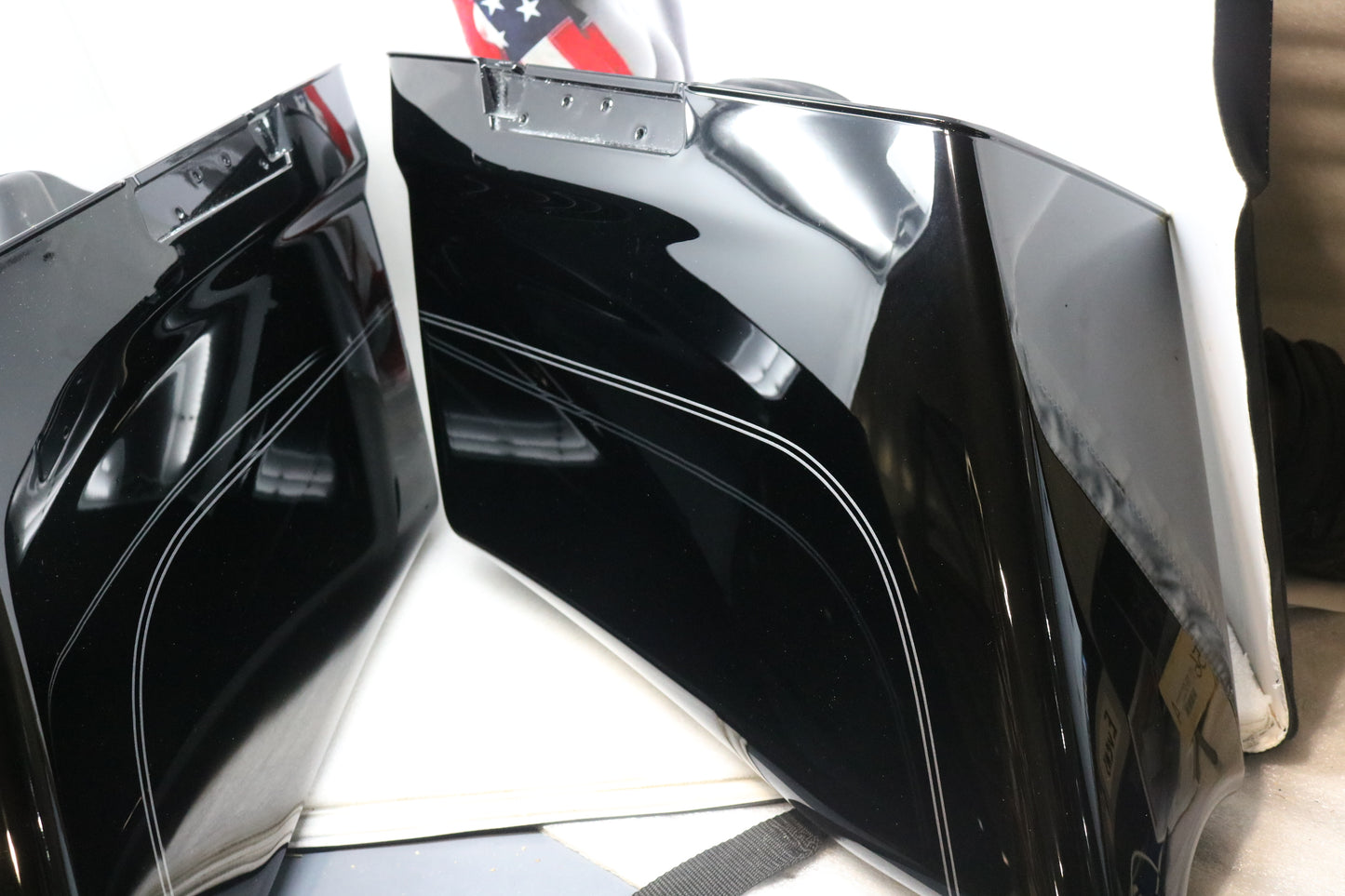 90201093BHY NEW OEM 2014-2023 HARLEY-DAVIDSON TOURING VIVID BLACK EXTENDED SADDLEBAG KIT