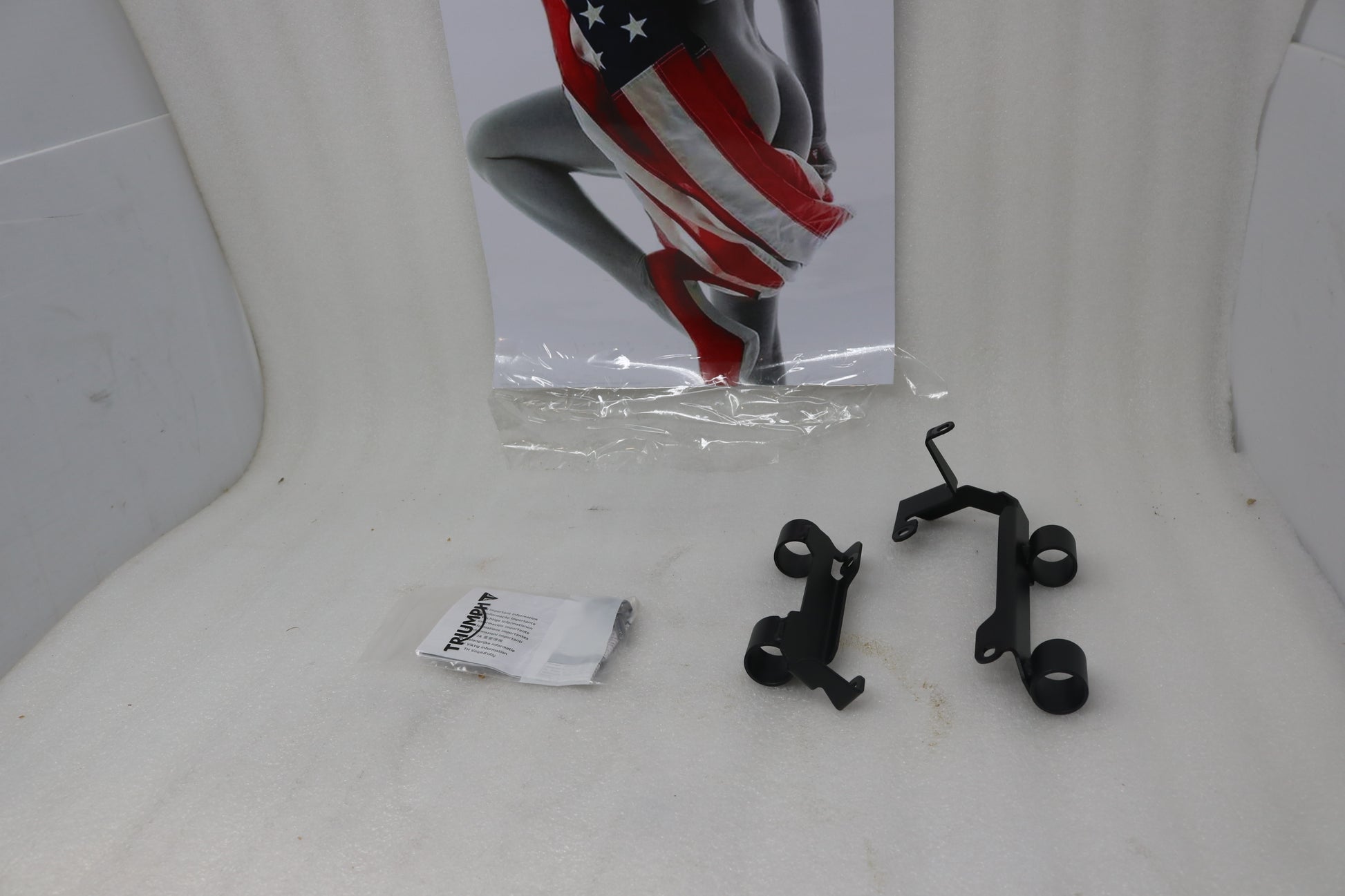 A9818005 NEW OEM 2016-2022 TRIUMPH BONNEVILLE STREET THRUXTON ULOCK MOUNTING KIT