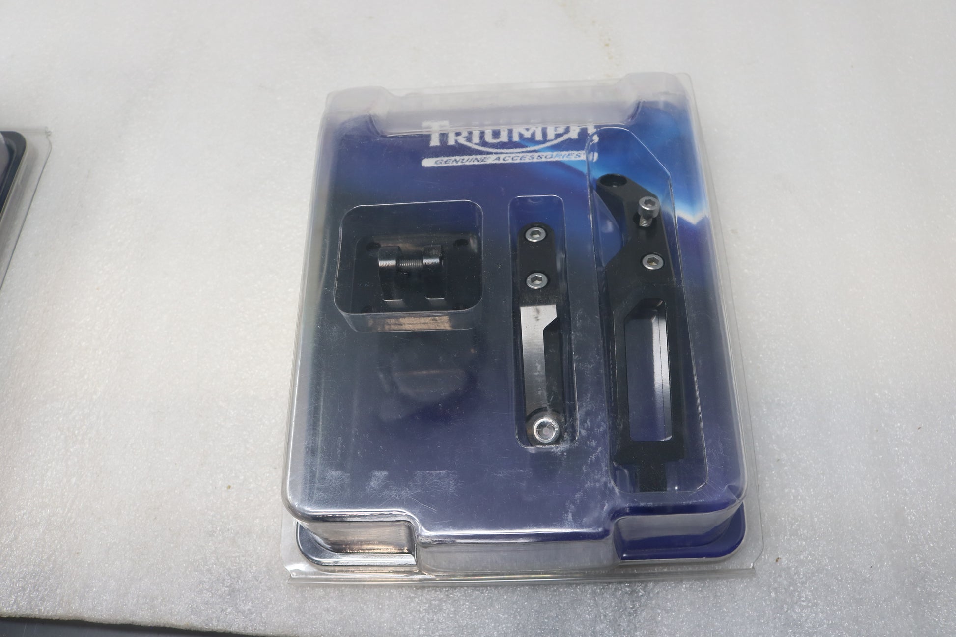 A9828001 NEW OEM 2012-2018 TRIUMPH TIGER EXPLORER GPS MOUNT KIT A9828001