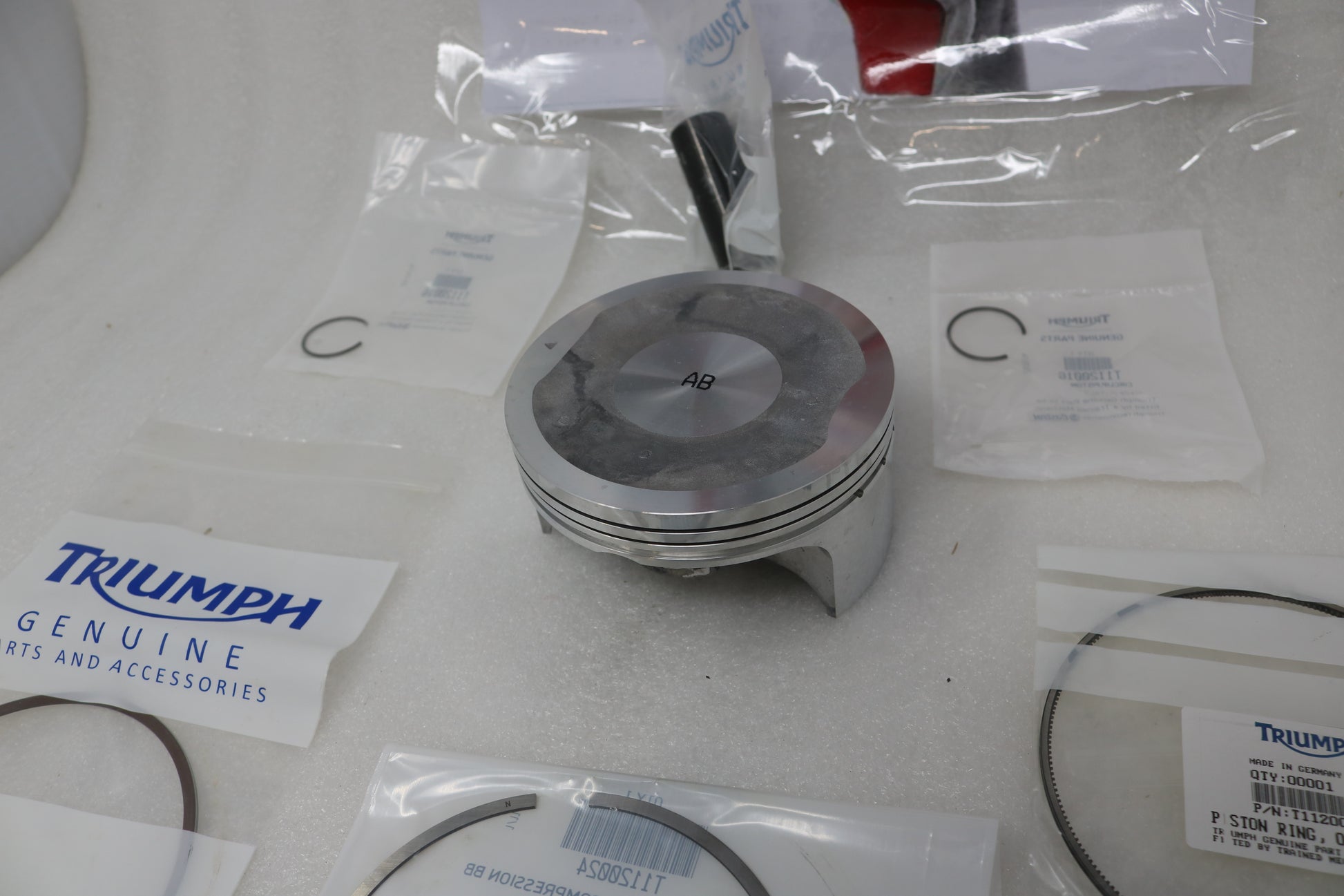 T1120127 NEW OEM 2009-2020 TRIUMPH THUNDERBIRD 1600 1700 PISTON 107.1