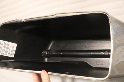 90898-09CYT NEW OEM 1997-2013 HARLEY-DAVIDSON TOURING RIGHT SADDLEBAG RED HOT SUNGLO