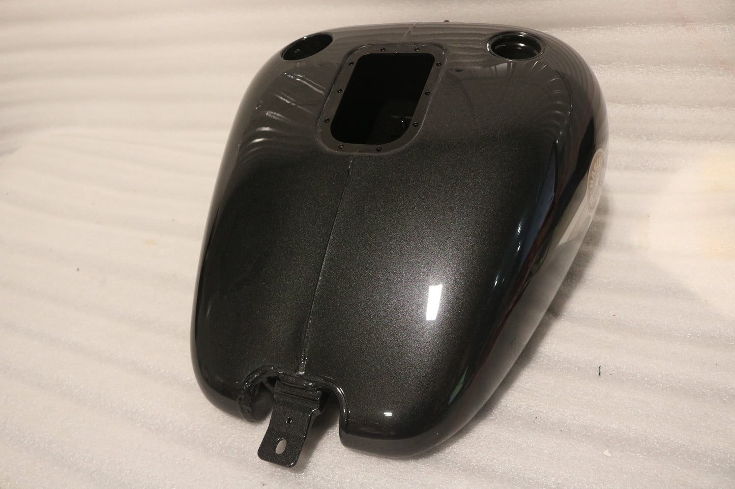 62208-05BRD NEW OEM 2005 HARLEY-DAVIDSON FLSTFI SOFTAIL FATBOY GAS TANK BLACK PEARL