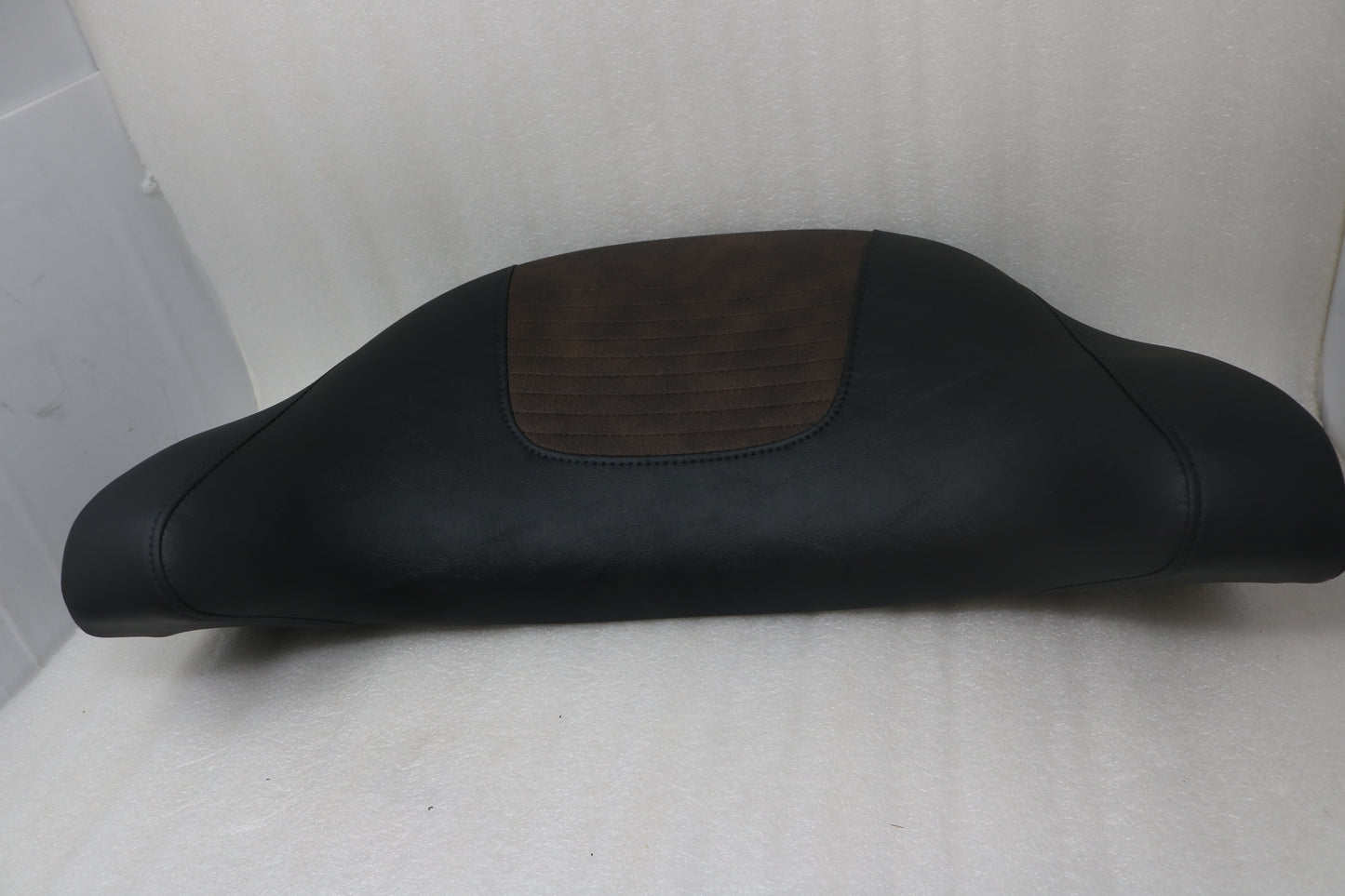 52300203 NEW OEM 2013 HARLEY-DAVIDSON TOURING 110TH ANNIVERSARY PASSENGER SEAT BACK