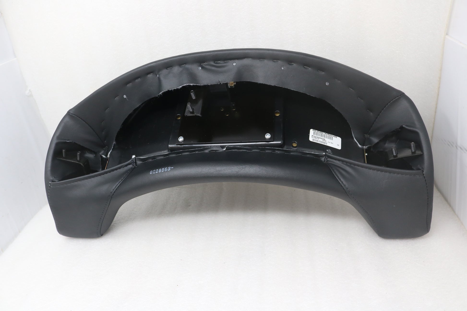 52300203 NEW OEM 2013 HARLEY-DAVIDSON TOURING 110TH ANNIVERSARY PASSENGER SEAT BACK