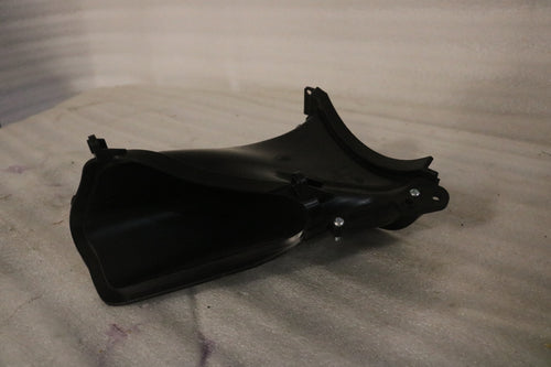 OEM 2015-2022 HARLEY FLTR ROADGLIDE LEFT FAIRING DUCT 29200135