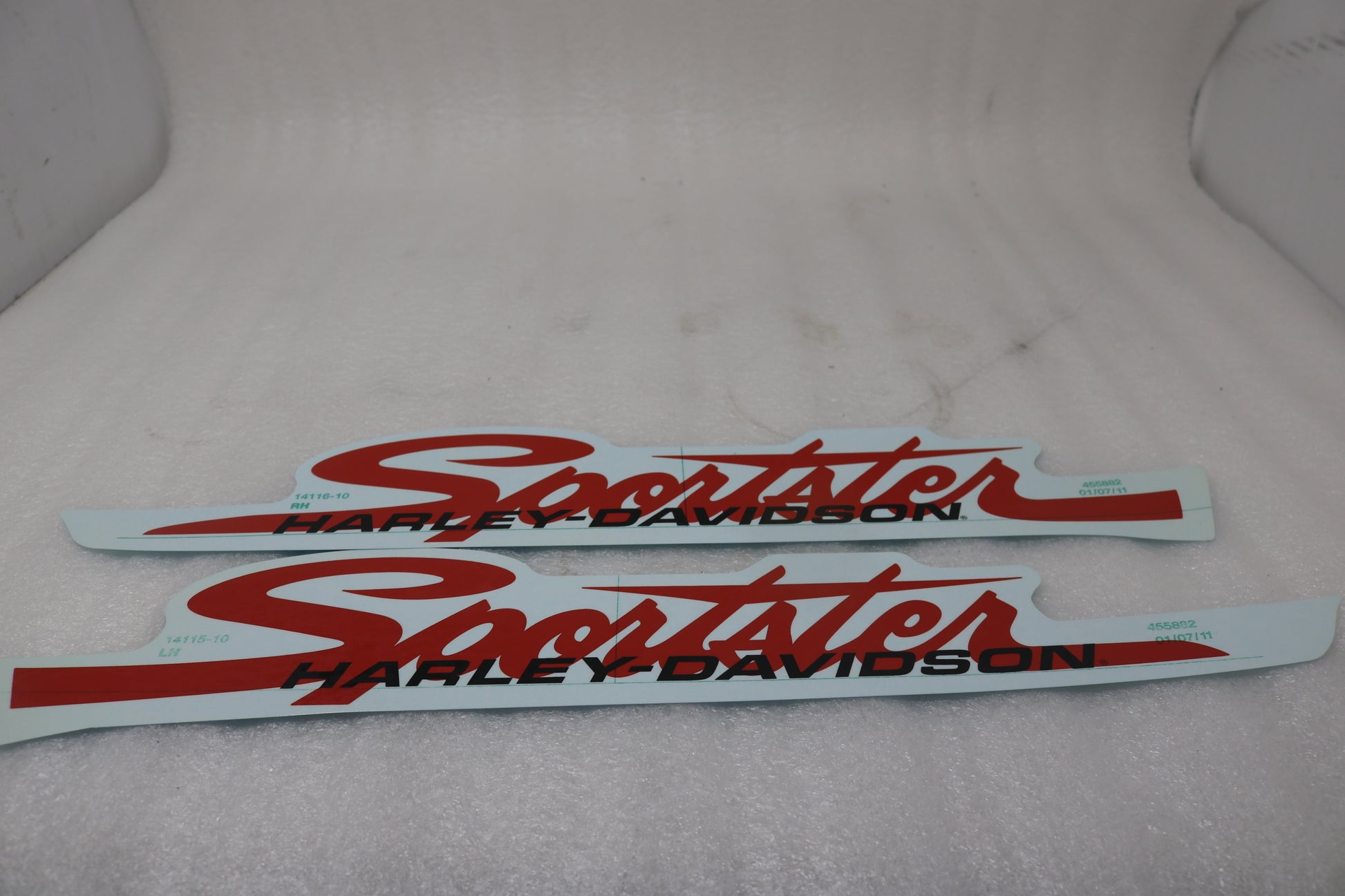 14116-10 14115-10 NEW OEM 2010 HARLEY-DAVIDSON SPORTSTER XL GAS TANK DECALS PAIR SET