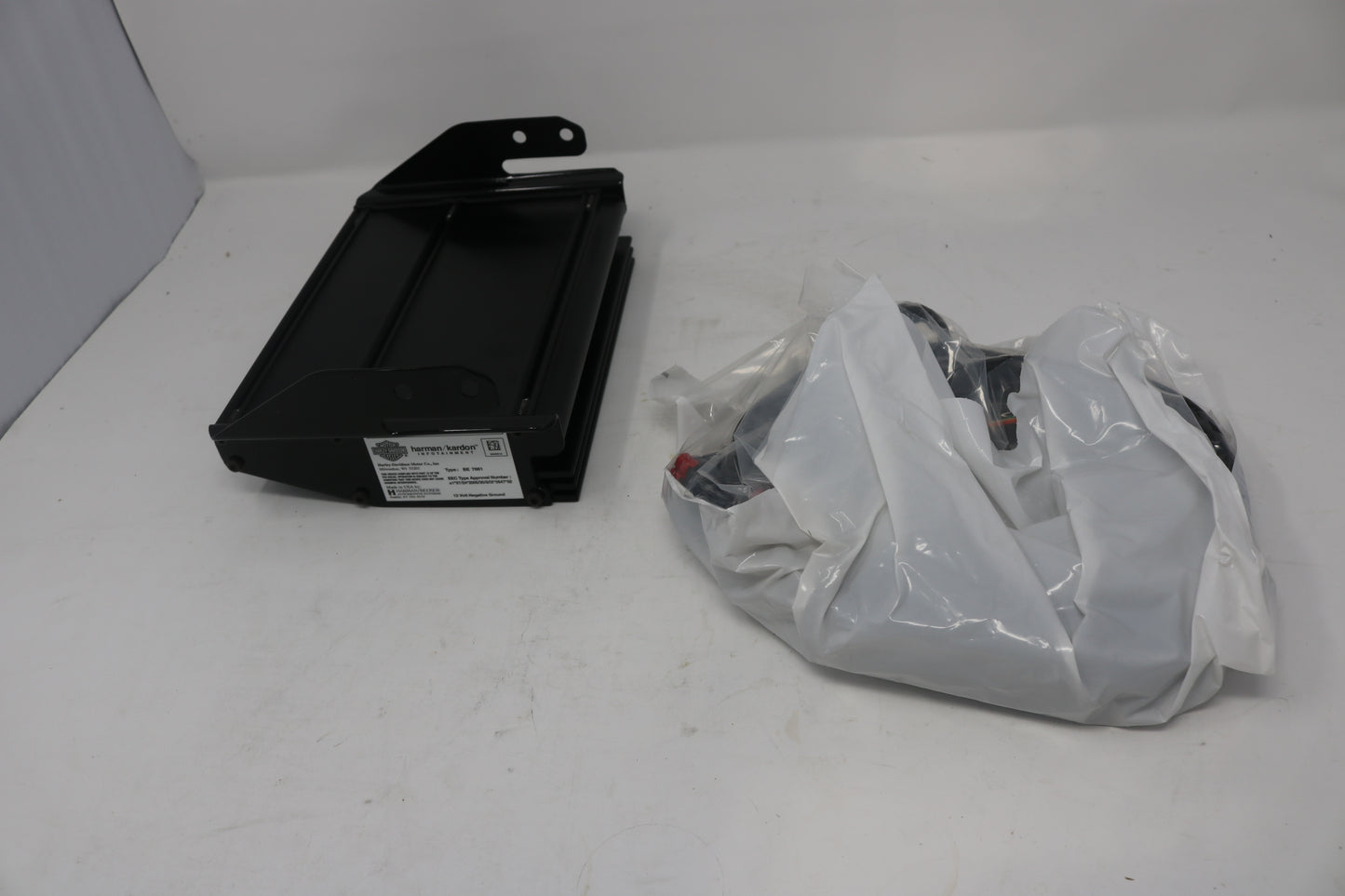 76000070 NEW OEM 2006-2013 HARLEY-DAVIDSON TOURING BOOM AUDIO FAIRING AMPLIFIER KIT