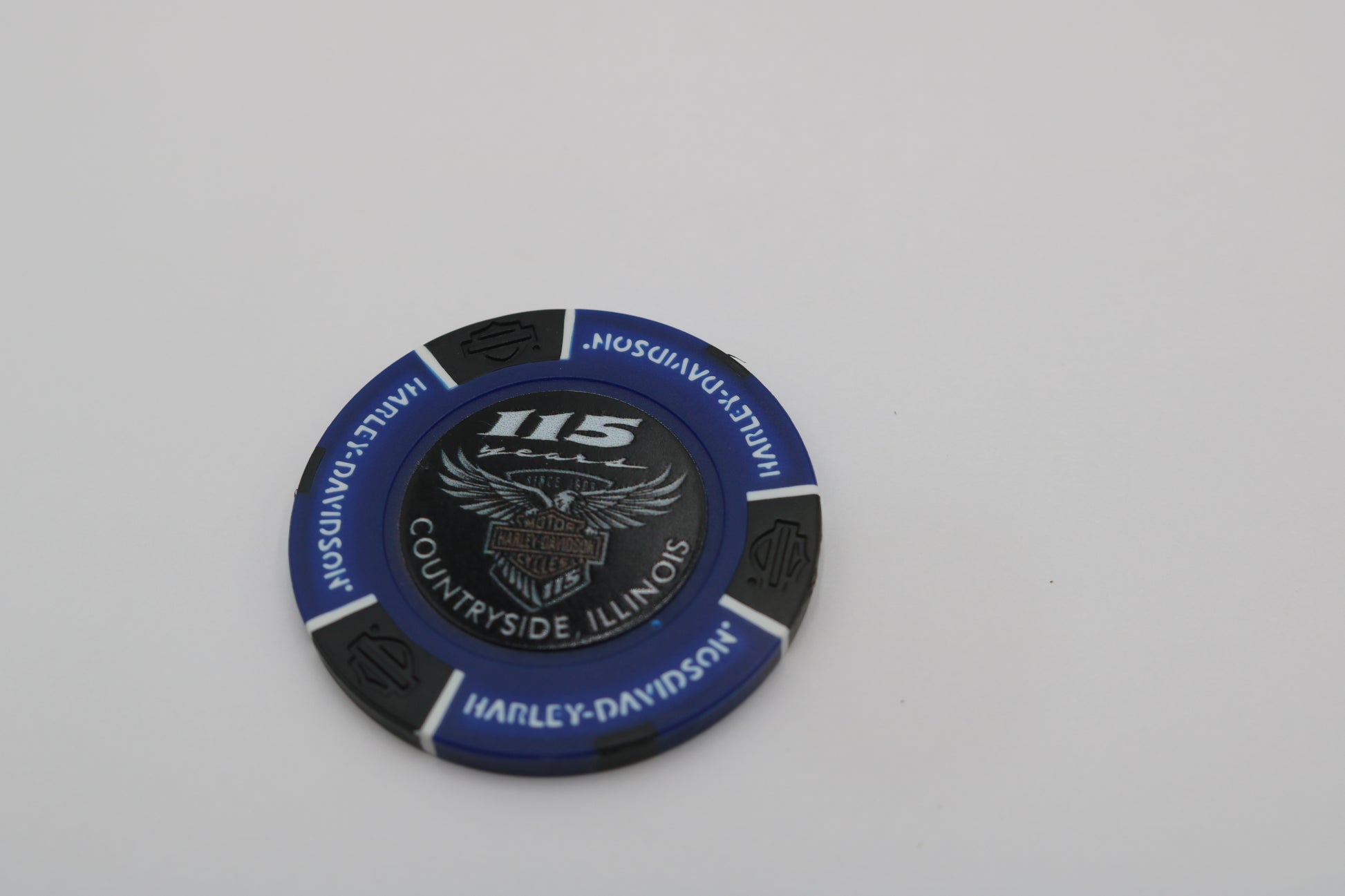 NEW ILLINOIS HARLEY-DAVIDSON 115TH ANNIVERSARY POKER CHIP COUNTRYSIDE, IL BLUE