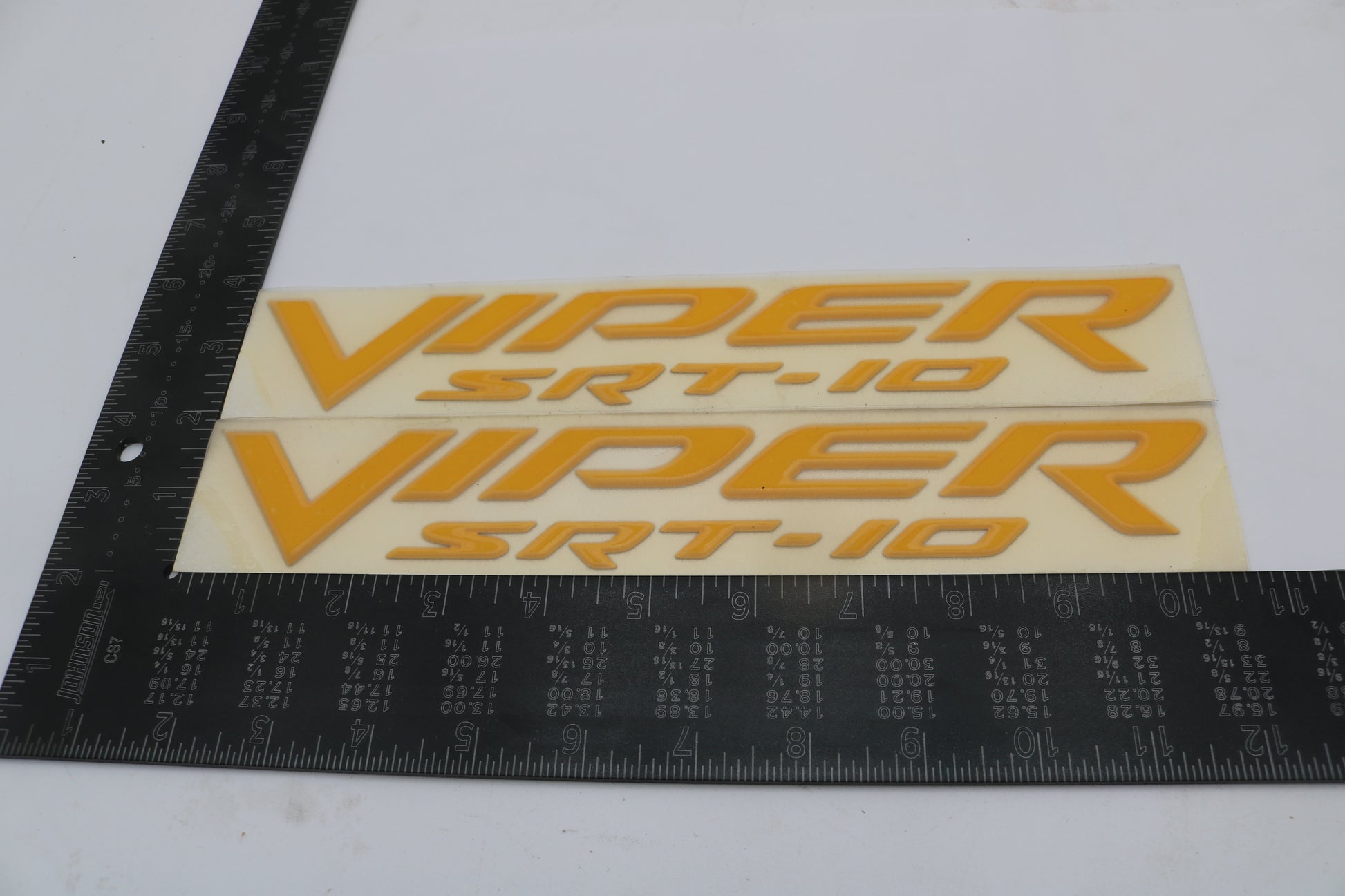 WN81WYTAB NEW OEM 2005 DODGE VIPER SRT-10 HOOD DECALS PAIR SET