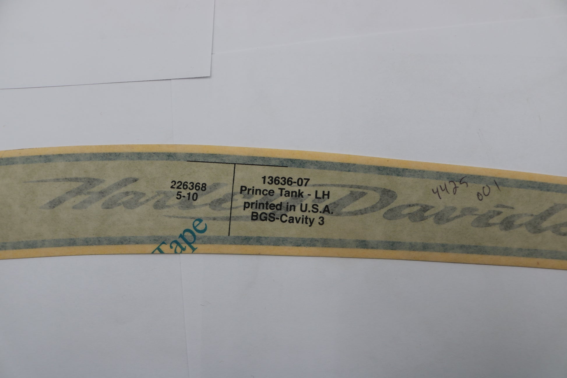 13636-07 NEW OEM HARLEY-DAVIDSON TOURING LEFT GAS TANK DECAL