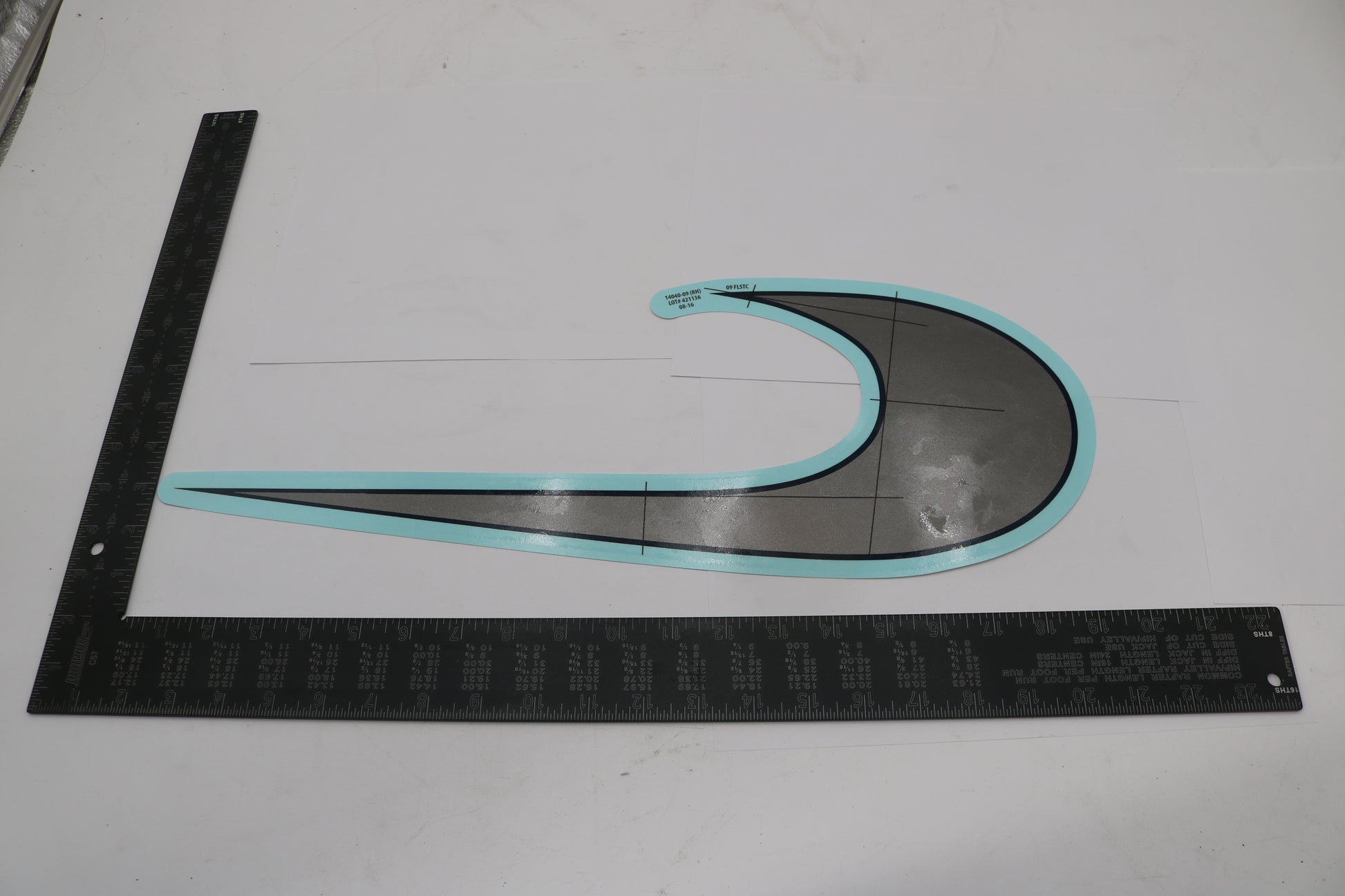 14040-09 NEW OEM 2009 HARLEY-DAVIDSON FLSTC HERITAGE SOFTAIL RIGHT GAS TANK DECA