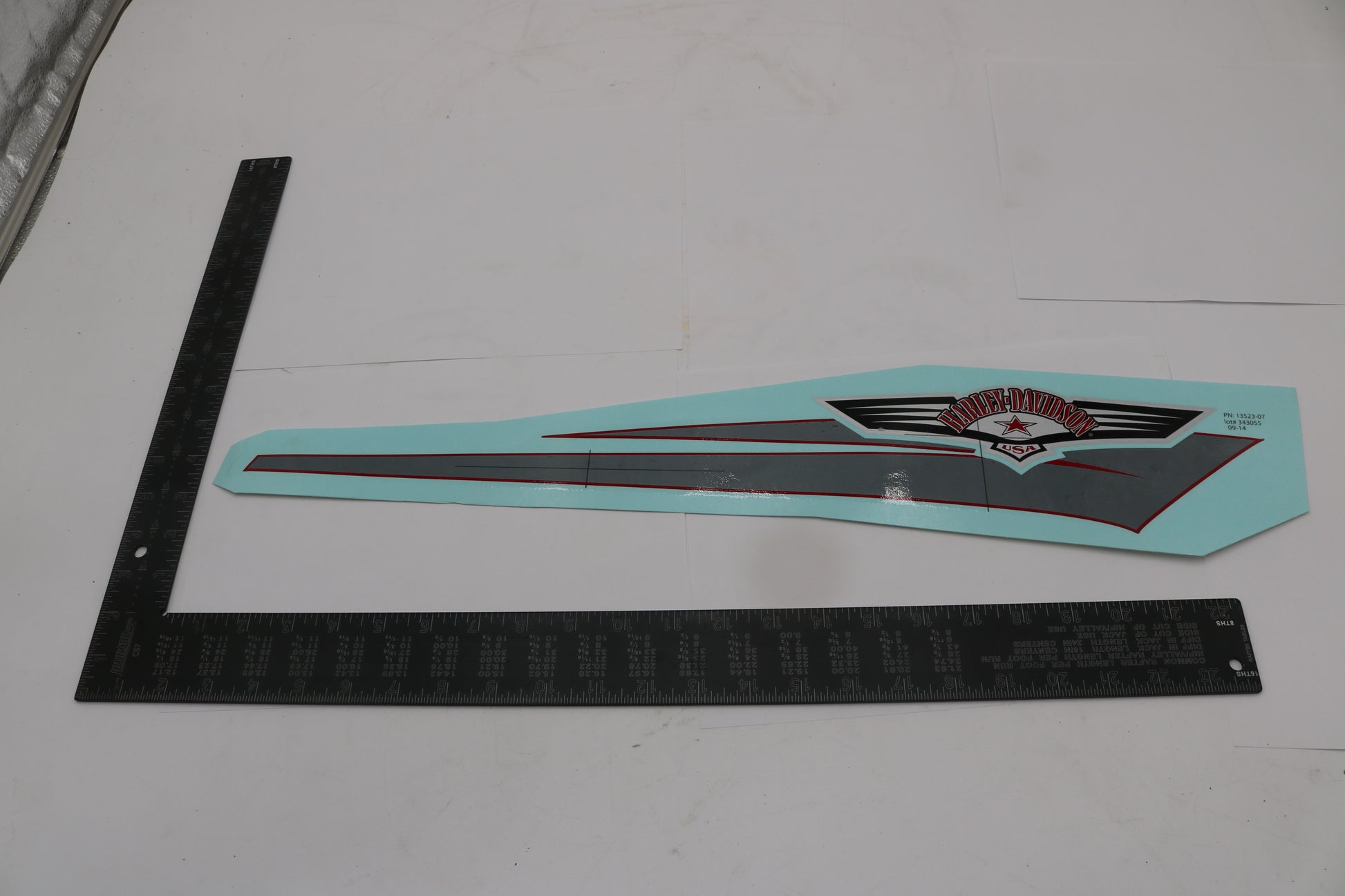 13523-07 NEW OEM 2007 HARLEY-DAVIDSON FLSTF SOFTIAL FATBOY RIGHT GAS TANK DECAL