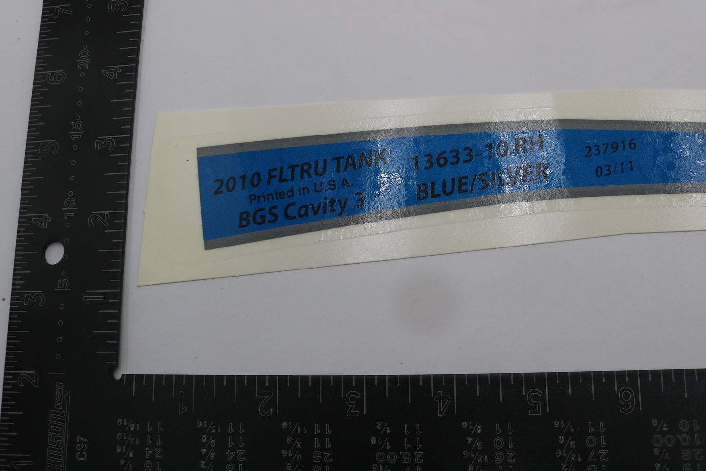 13633-10 NEW OEM 2010 HARLEY-DAVIDSON ROADGLIDE GAS TANK DECAL BLUE/SILVER