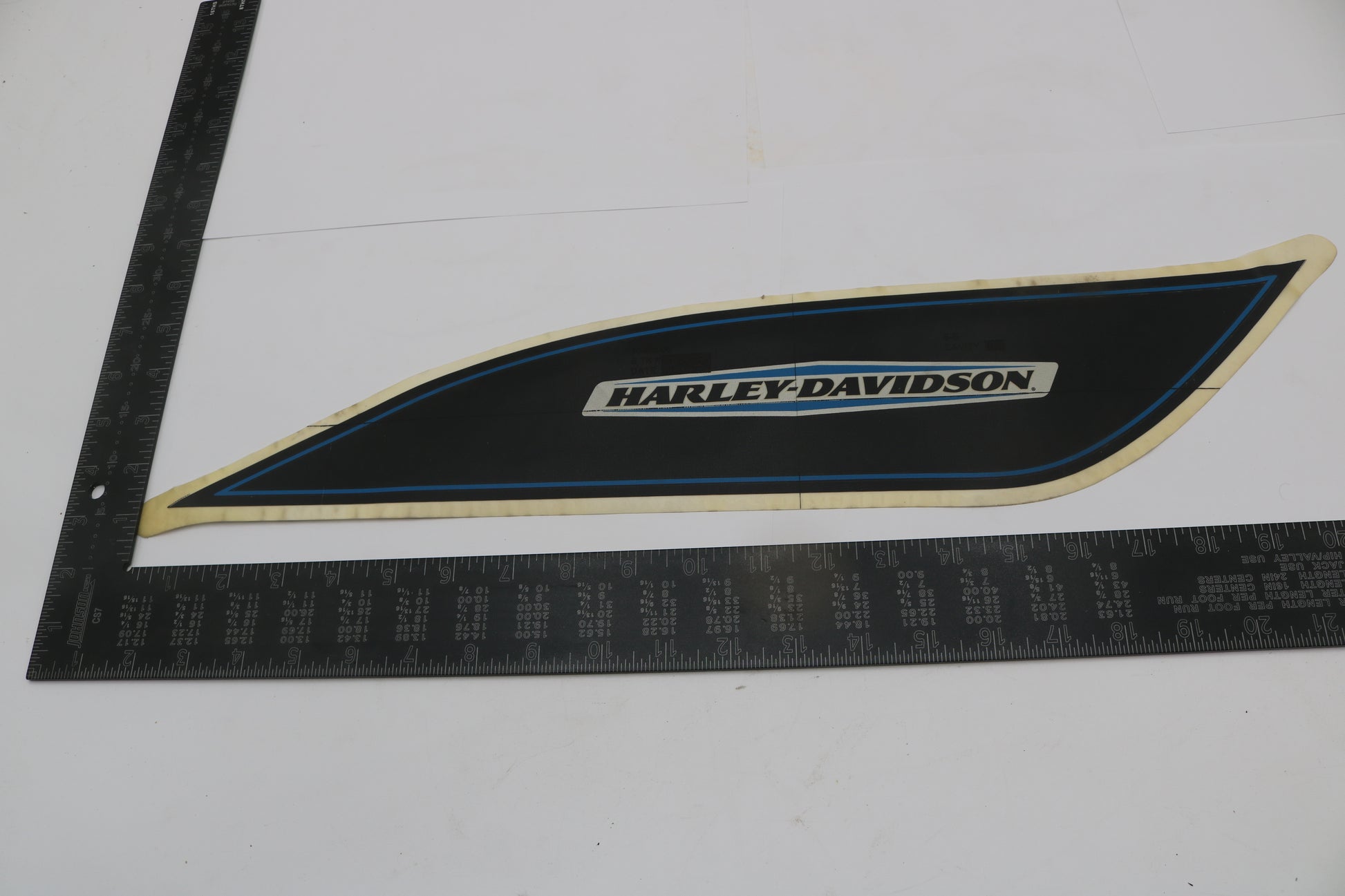 13472-06 NEW OEM 2006 HARLEY-DAVIDSON FUEL TANK SPORTSTER RIGHT FUEL TANK DECAL