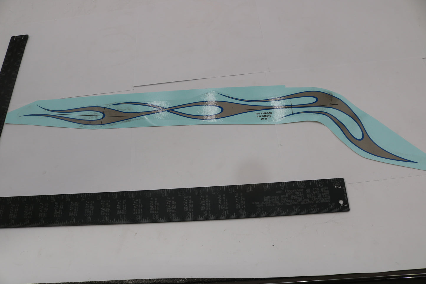 13862-08 NEW OEM 2008 HARLEY-DAVIDSON SOFTAIL ROCKER FUEL TANK DECAL FXCWC STN/BLU RH