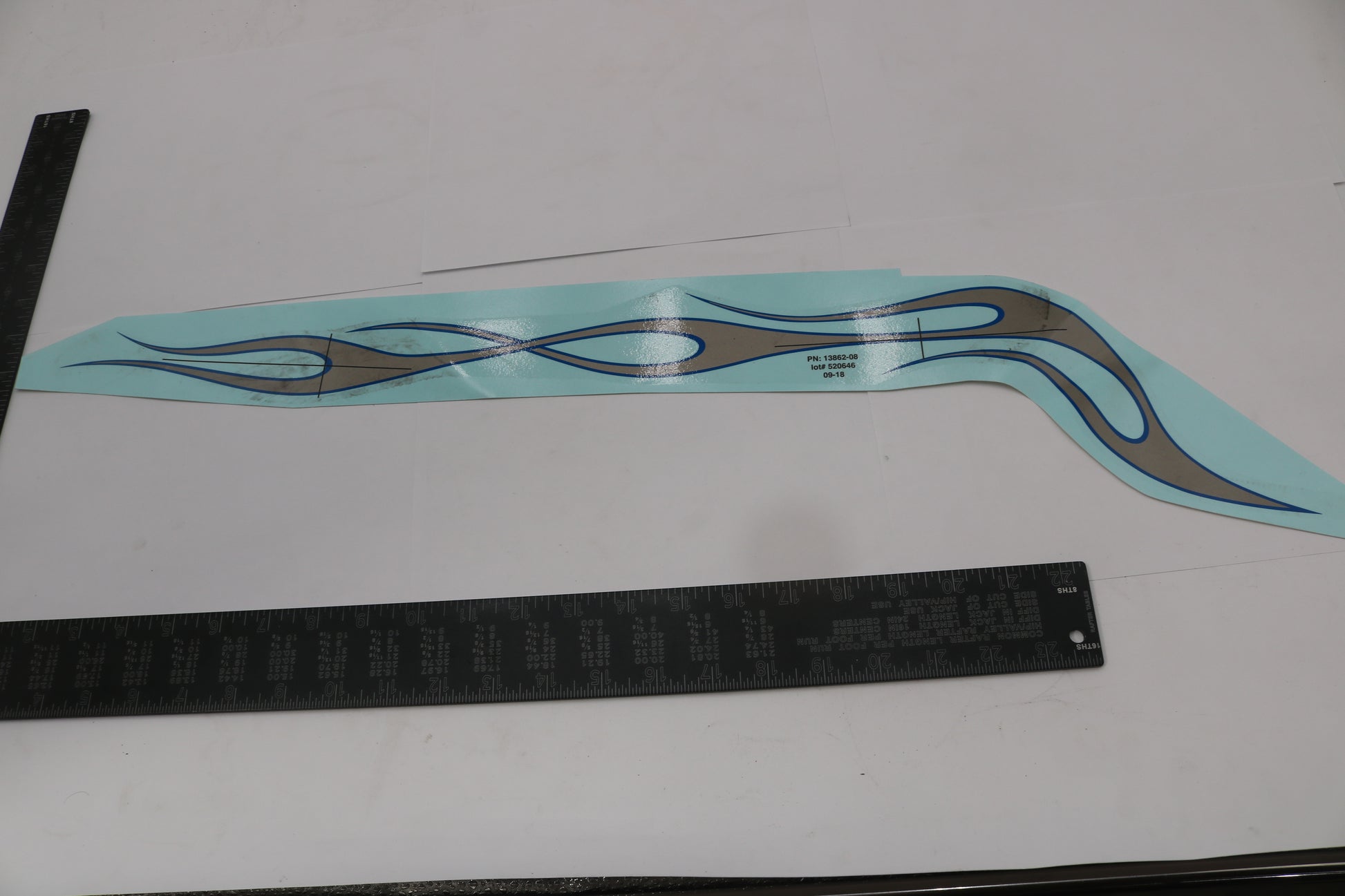 13862-08 NEW OEM 2008 HARLEY-DAVIDSON SOFTAIL ROCKER FUEL TANK DECAL FXCWC STN/BLU RH